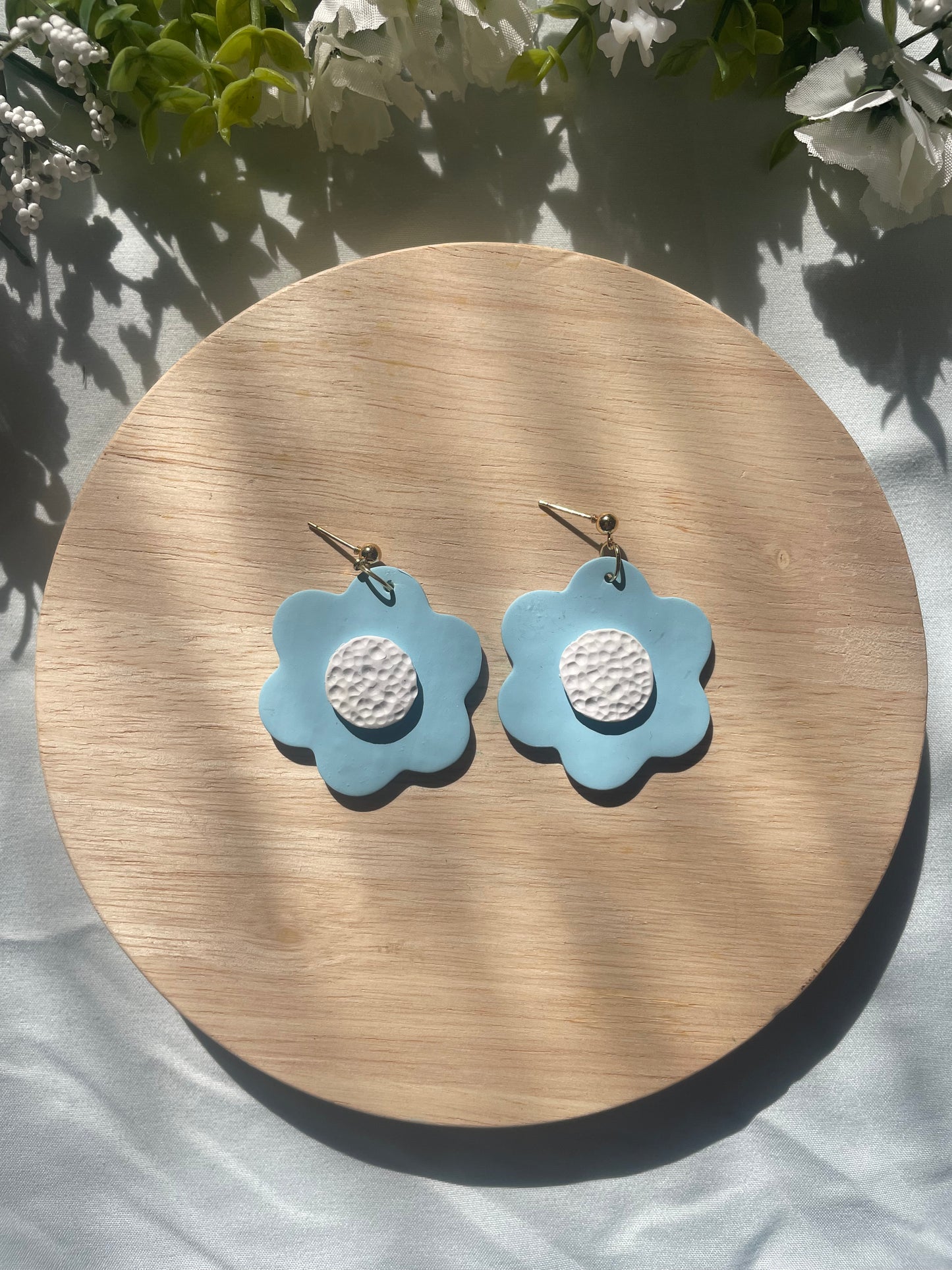 Flora Dangles