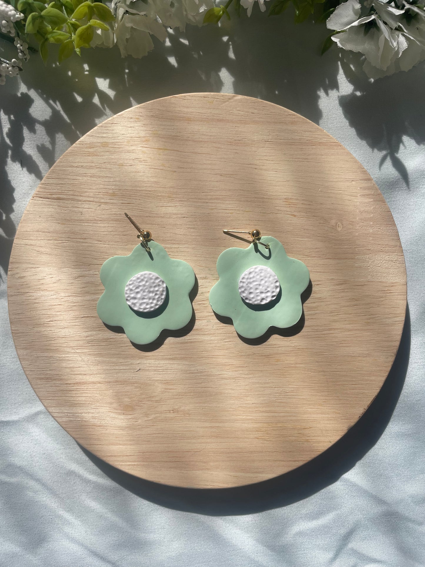 Flora Dangles